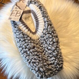 FB Women's Cozy Gray Slipper Socks